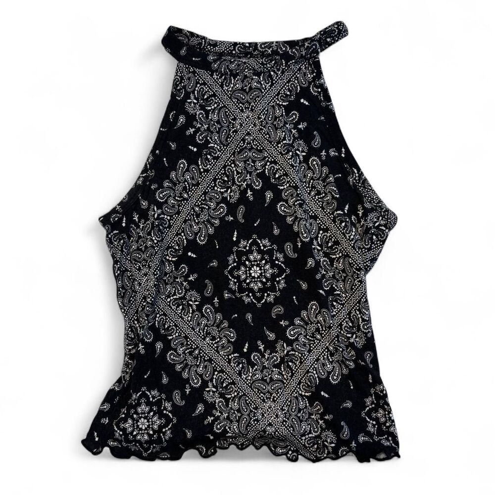Mudd-clothing Women's Black and Navy Crop-top